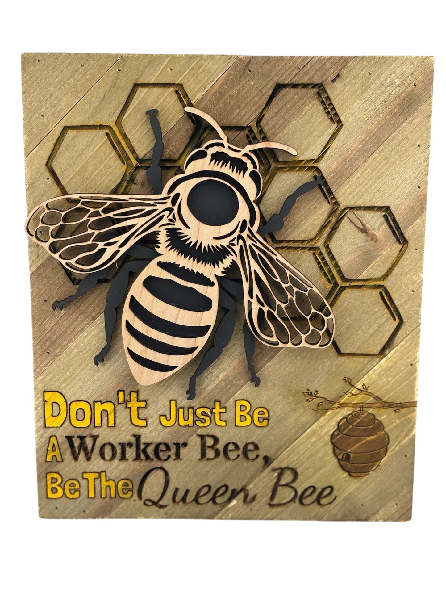 Rustic Engraved Bee Wall Decor – Farmhouse Style Wooden Sign